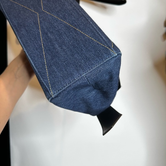 Givenchy ID denim Givenchy Women's Blue Id Medium  Shoulder Bag jeans small - Picture 12 of 15